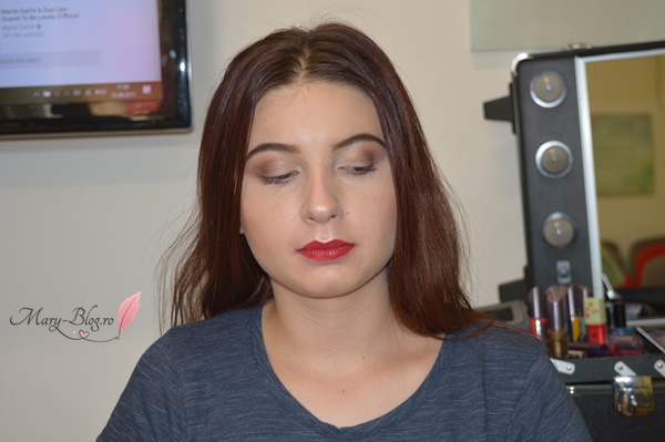 mary blog makeup