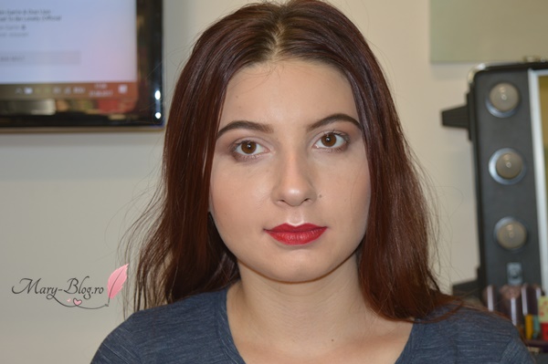 mary blog makeup
